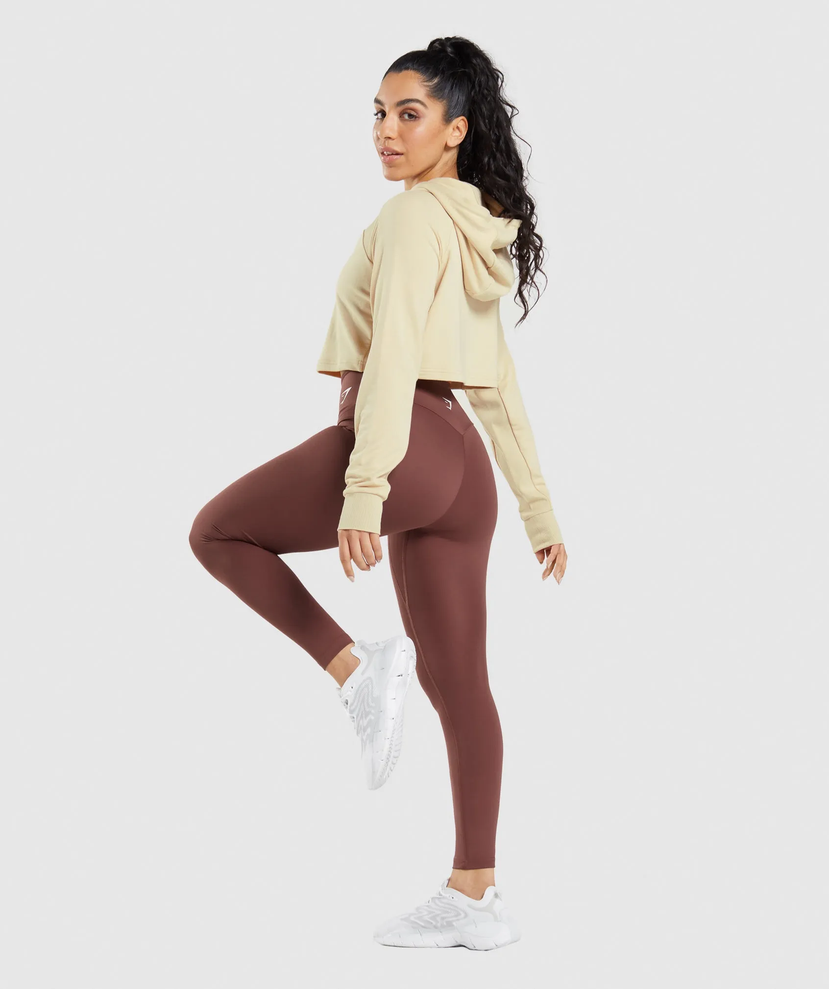 Gymshark Training Cropped Hoodie - Vanilla Brown