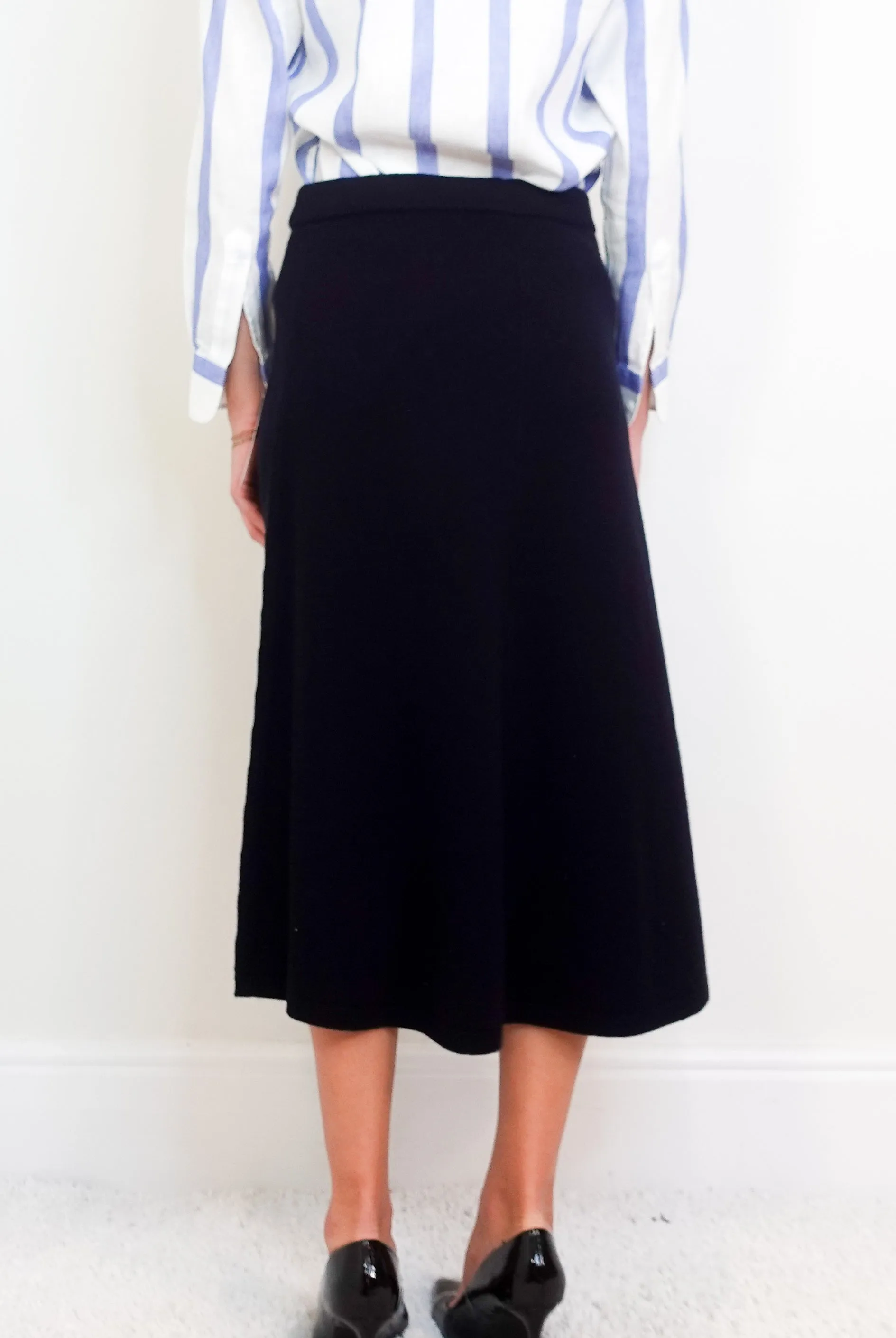 Navy Wool skirt RRP £250