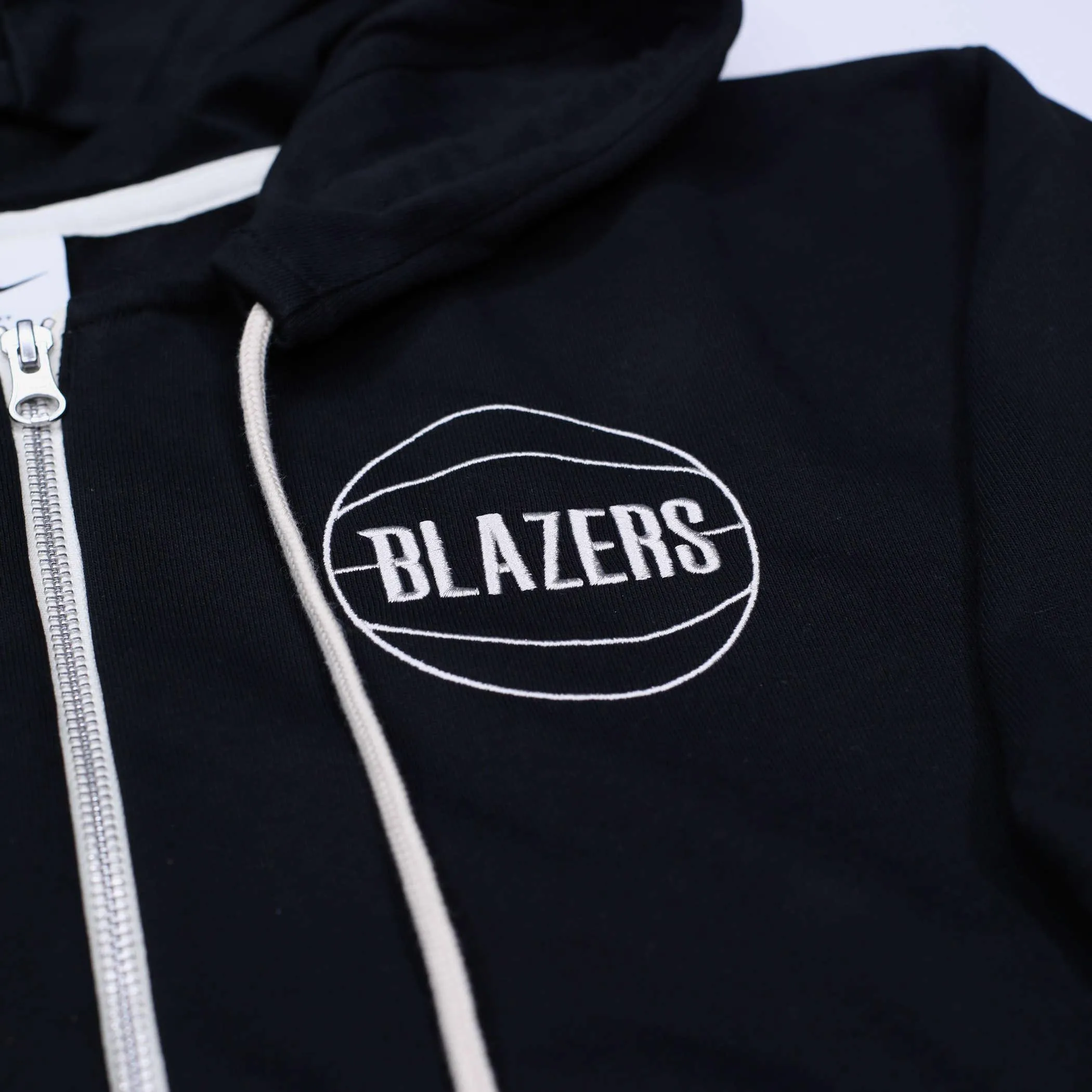 Portland Trail Blazers Nike Standard Issue Sphere Hoodie