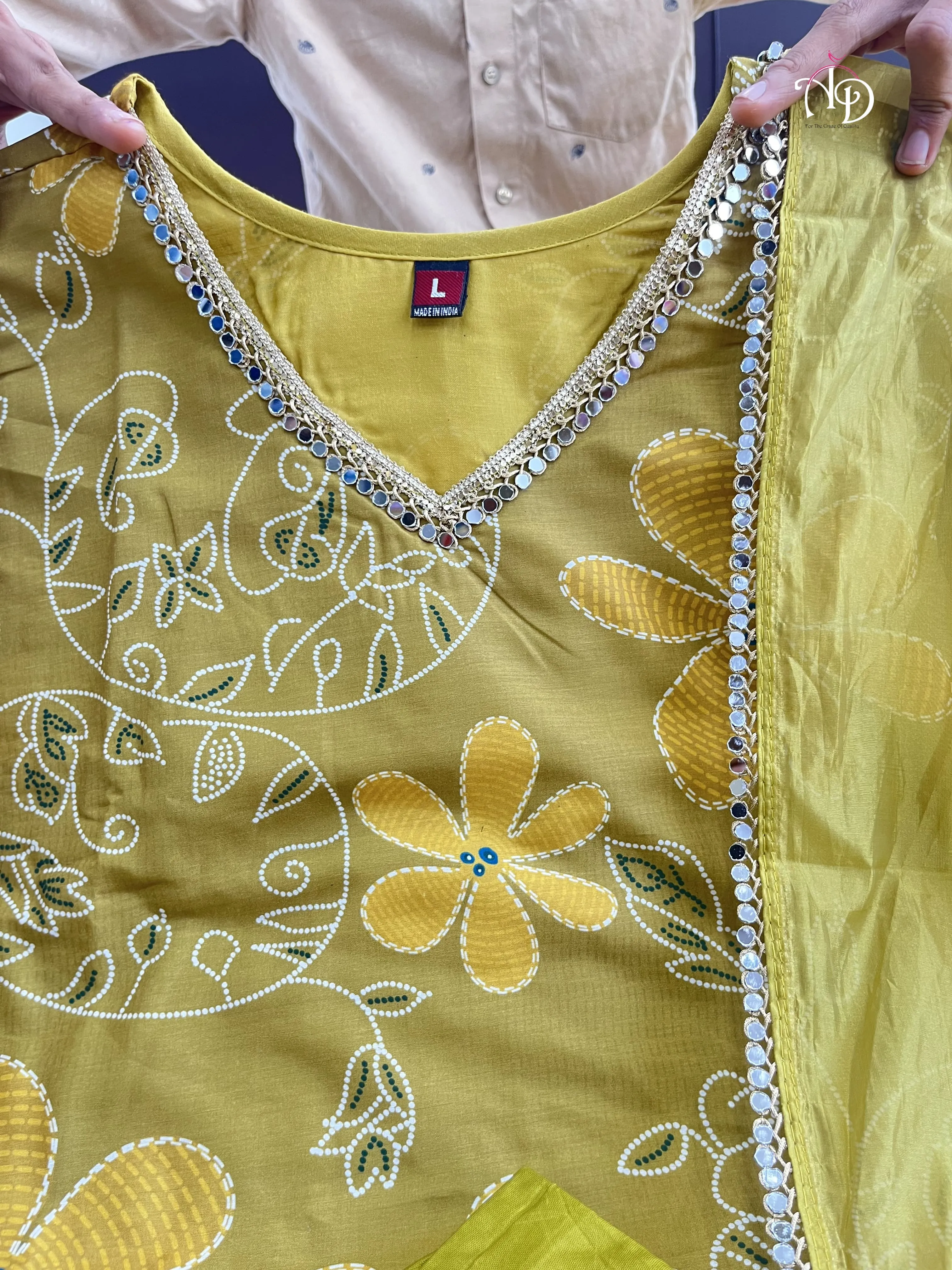 Women's Designer Party Wear Pure Soft Heavy Muslin Silk Salwar Suite