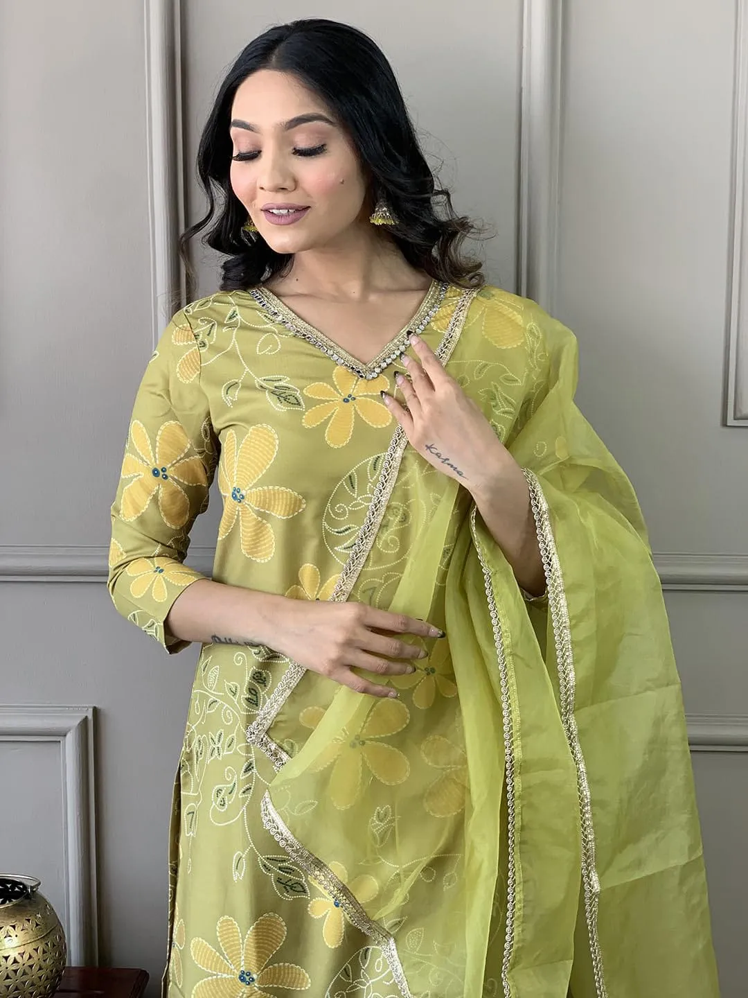 Women's Designer Party Wear Pure Soft Heavy Muslin Silk Salwar Suite
